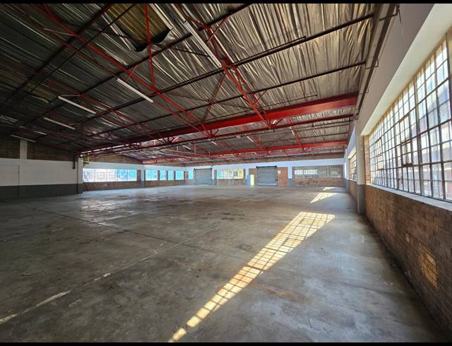 1,554M² WAREHOUSE TO LET IN BENROSE
